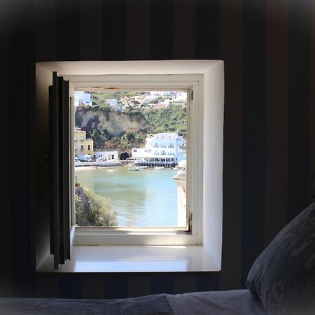 La Mansarda Sul Porto Apartman Ponza Kültér fotó